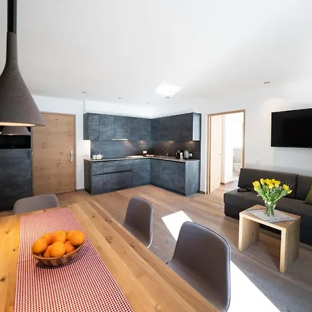 Hotell David Dolomites