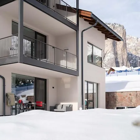酒店 David Dolomites 塞尔瓦迪加尔代纳山谷