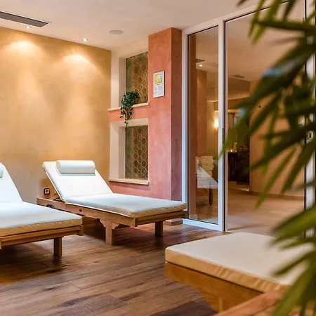 David Dolomites Hotell